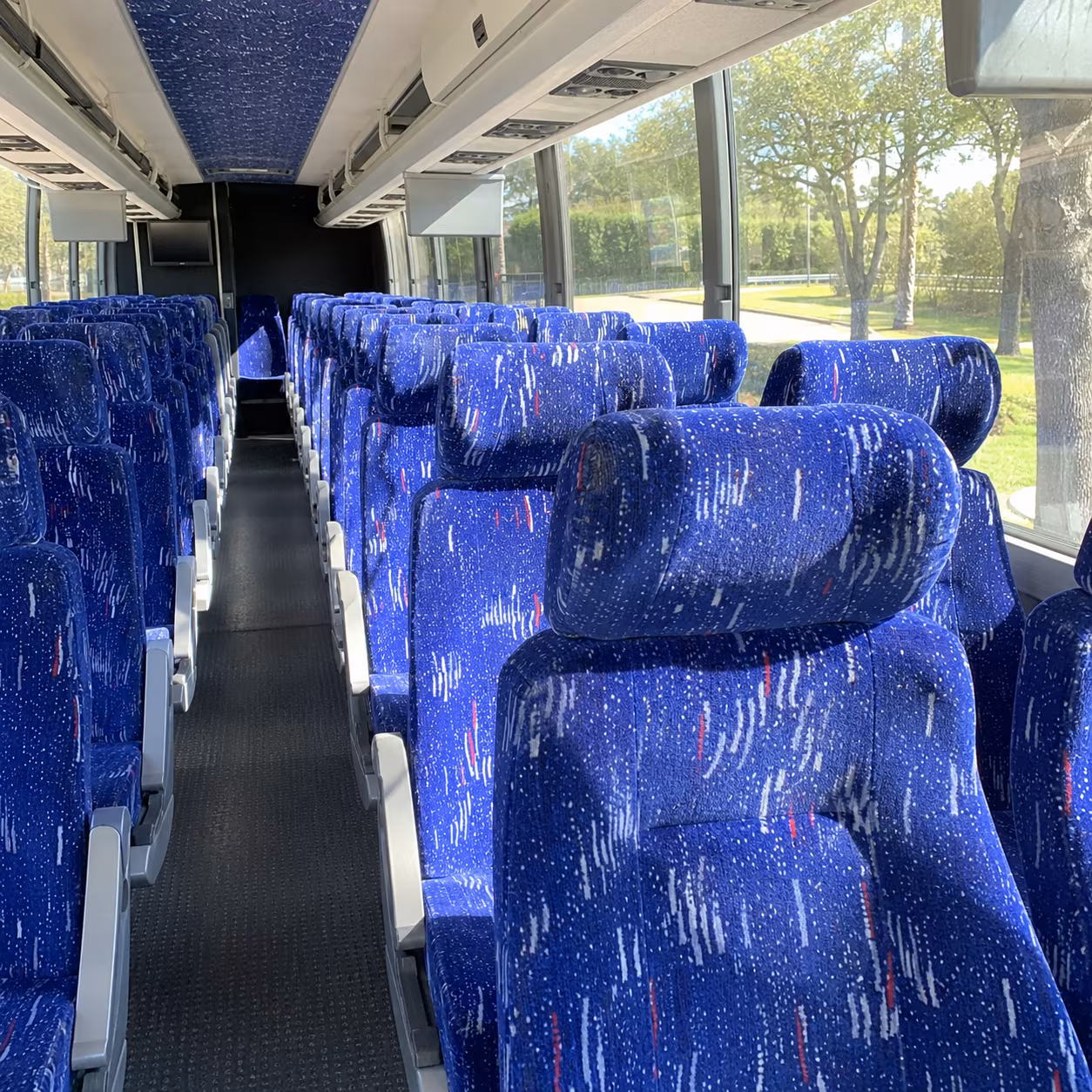 charter bus rentals to austin bergstrom international airport aus from round rock