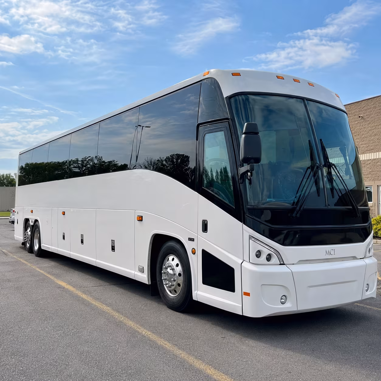 charter buses to moody center shows and ut austin concerts