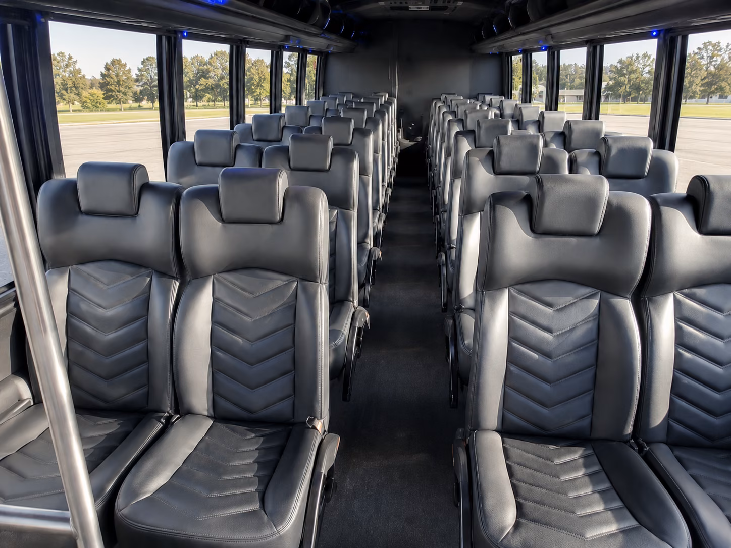 minibus rentals for breakout sessions and off site convention events in round rock