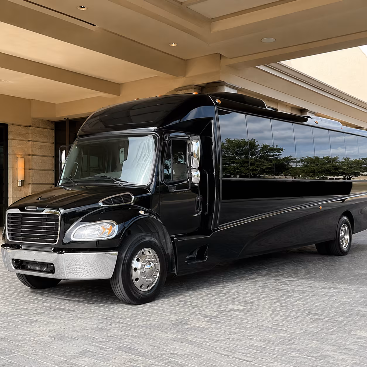 round rock 18 passenger minibus